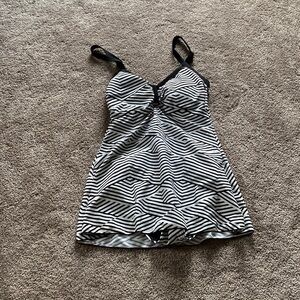 Sea & Sand Beachwear SIZE 8